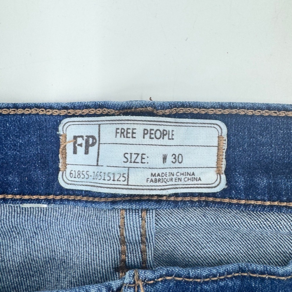 Free People Blue Frayed Fringe Hem Skinny Jeans Womens Size 30 Distressed Denim - Picture 7 of 12
